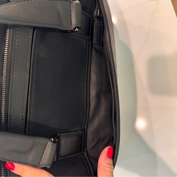 Tumi Slim Harrison Bradford Laptop Brief - Picture 3 of 9